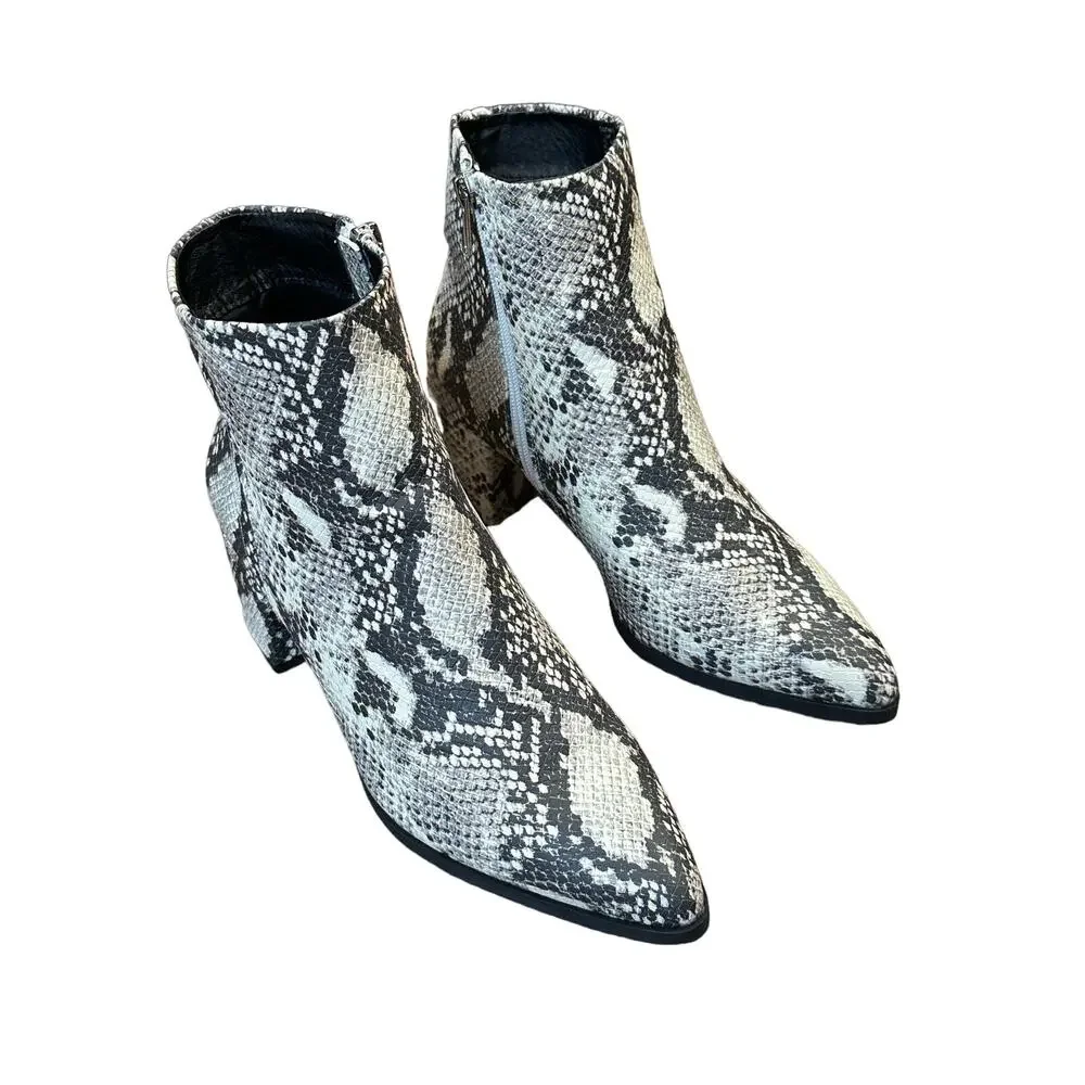 MADDEN GIRL Rapid Sock Booties Snake-Skin Booties, Size 7.5